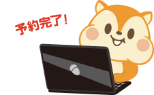 旅行予約をするモッピーくん